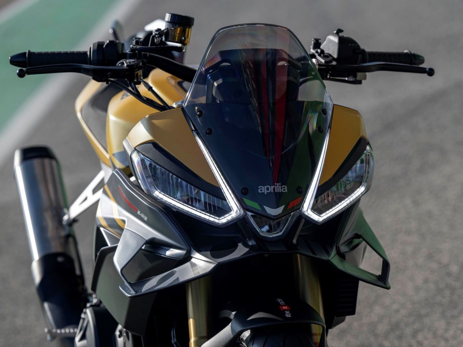 Мотоцикл APRILIA Tuono V4 1100 (SCORPION YELLOW) 2026